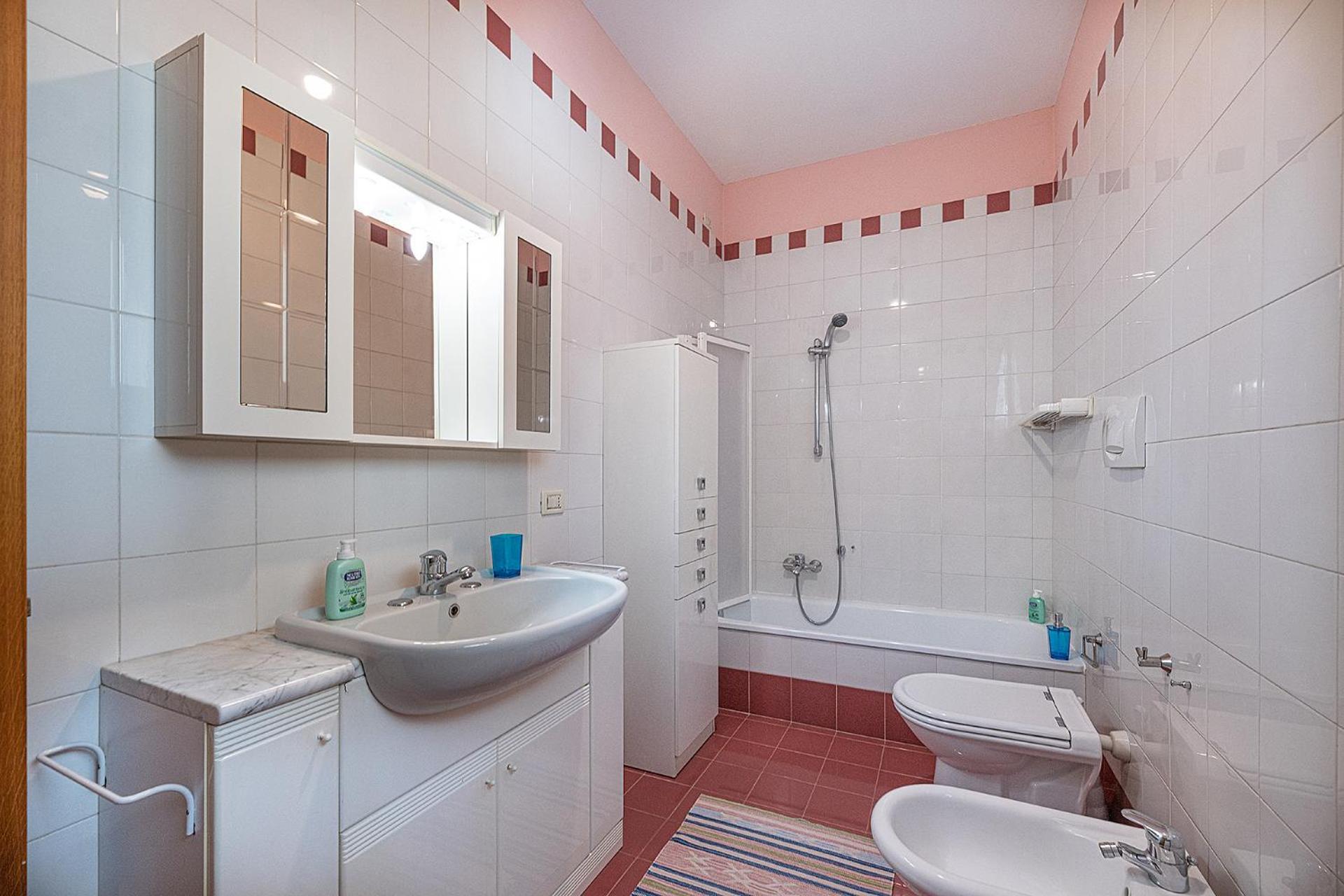 Vicino Al Centro Citta Con Garage Apartment Vicenza Luaran gambar